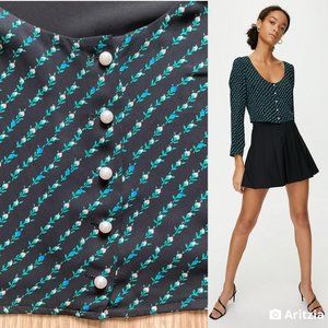 [Sold off app] Sunday Best Kissy Blouse